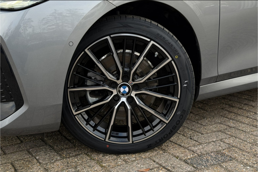 BMW 2 Serie 230e xDrive 326 PK M-Sport | Panodak | Head-up | Memory | Harman Kardon | Comfort Access