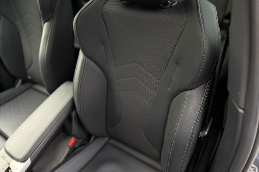 BMW 2 Serie 230e xDrive 326 PK M-Sport | Panodak | Head-up | Memory | Harman Kardon | Comfort Access