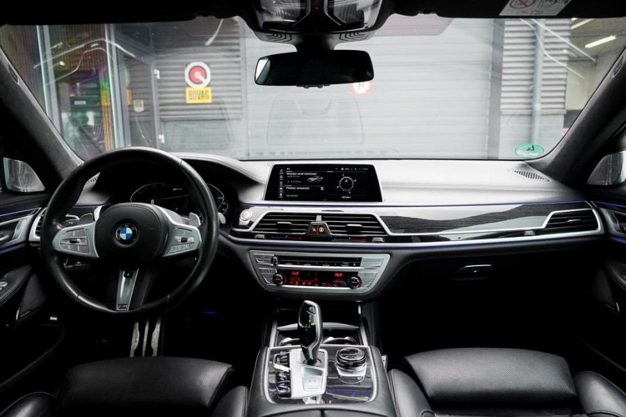 BMW 7 Serie 745e High Executive / M-Sport / Schuifdak / Massage / Co-Pilot / Bowers&Wilkins / Alcantara Hemel / Laser