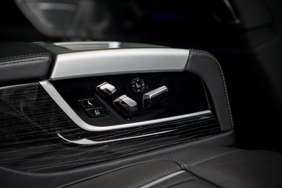 BMW 7 Serie 745e High Executive / M-Sport / Schuifdak / Massage / Co-Pilot / Bowers&Wilkins / Alcantara Hemel / Laser