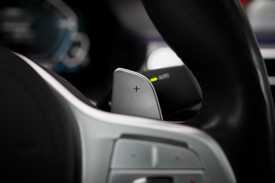 BMW 7 Serie 745e High Executive / M-Sport / Schuifdak / Massage / Co-Pilot / Bowers&Wilkins / Alcantara Hemel / Laser