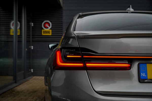 BMW 7 Serie 745e High Executive / M-Sport / Schuifdak / Massage / Co-Pilot / Bowers&Wilkins / Alcantara Hemel / Laser