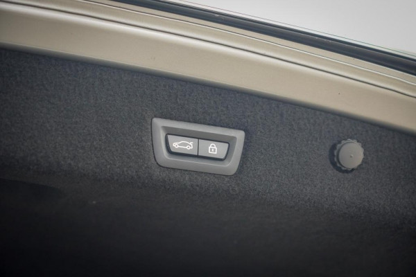 BMW 7 Serie 745e High Executive / M-Sport / Schuifdak / Massage / Co-Pilot / Bowers&Wilkins / Alcantara Hemel / Laser