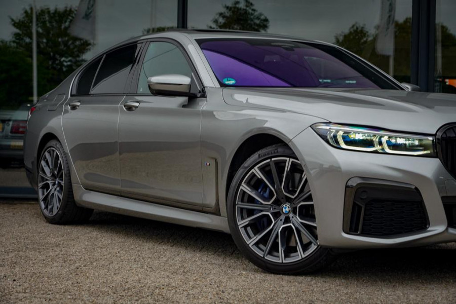 BMW 7 Serie 745e High Executive / M-Sport / Schuifdak / Massage / Co-Pilot / Bowers&Wilkins / Alcantara Hemel / Laser