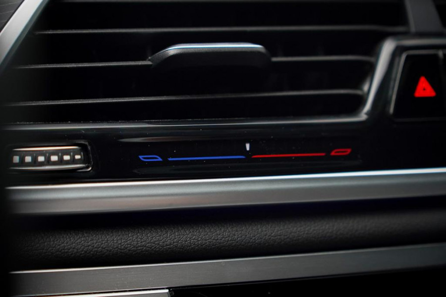 BMW 7 Serie 745e High Executive / M-Sport / Schuifdak / Massage / Co-Pilot / Bowers&Wilkins / Alcantara Hemel / Laser