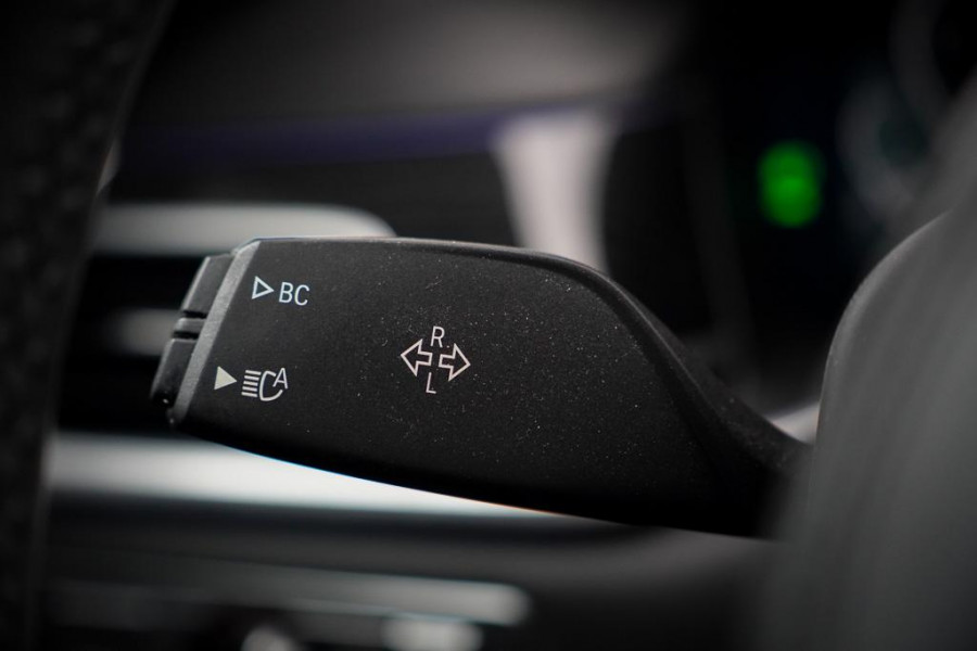 BMW 7 Serie 745e High Executive / M-Sport / Schuifdak / Massage / Co-Pilot / Bowers&Wilkins / Alcantara Hemel / Laser