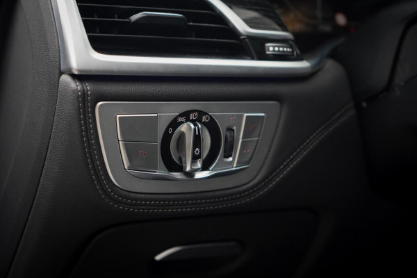 BMW 7 Serie 745e High Executive / M-Sport / Schuifdak / Massage / Co-Pilot / Bowers&Wilkins / Alcantara Hemel / Laser