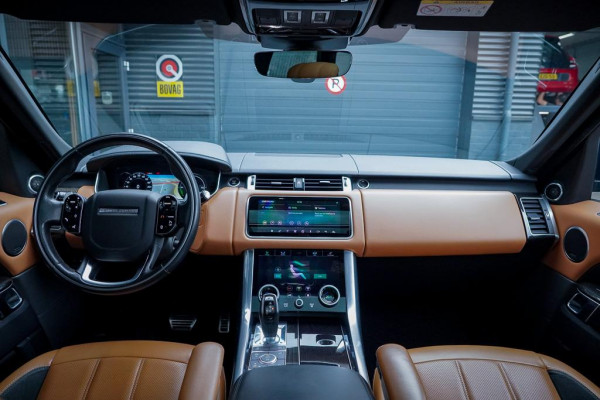 Land Rover Range Rover Sport 2.0 P400e HSE Dynamic / SVO British Racing Green / Pano / Drive Pro / Trekhaak / Incl BTW