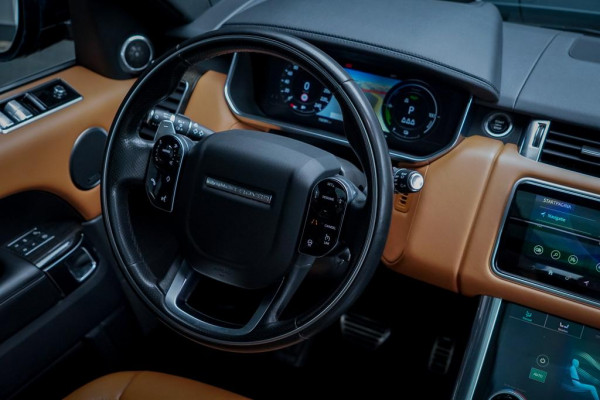 Land Rover Range Rover Sport 2.0 P400e HSE Dynamic / SVO British Racing Green / Pano / Drive Pro / Trekhaak / Incl BTW