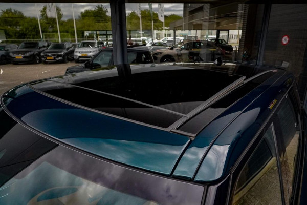 Land Rover Range Rover Sport 2.0 P400e HSE Dynamic / SVO British Racing Green / Pano / Drive Pro / Trekhaak / Incl BTW