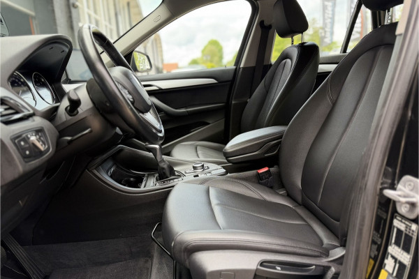 BMW X1 xDrive25e | Head-Up | Trekhaak | Leder | Camera | Elektrische Klep | 35X op voorraad