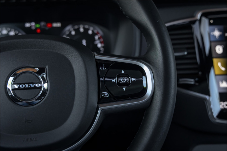 Volvo XC90 T8 Recharge AWD R-Design 22'' - Pano - 7p