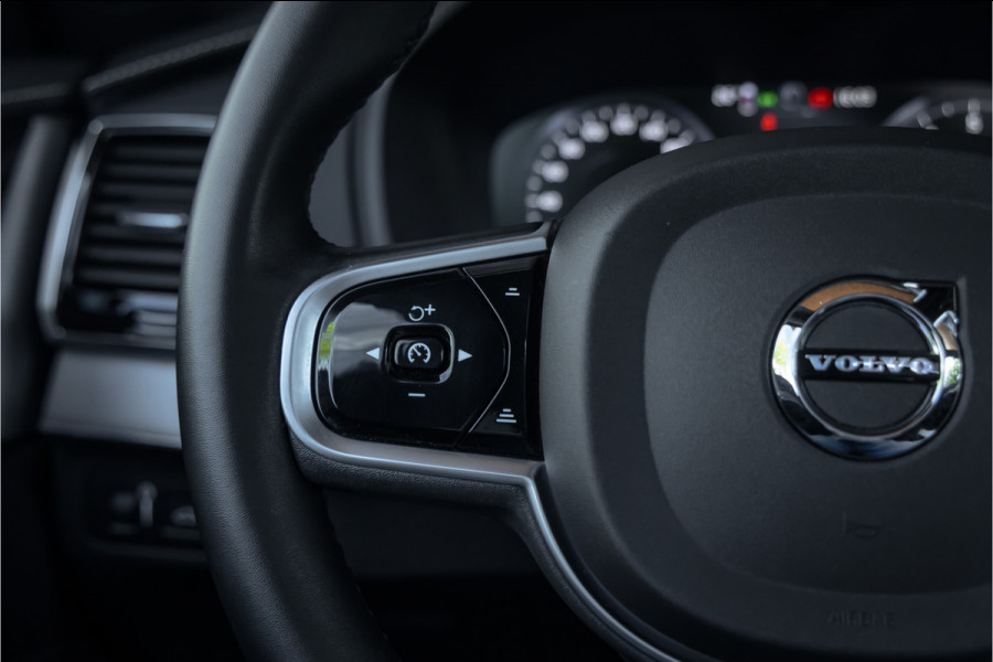 Volvo XC90 T8 Recharge AWD R-Design 22'' - Pano - 7p