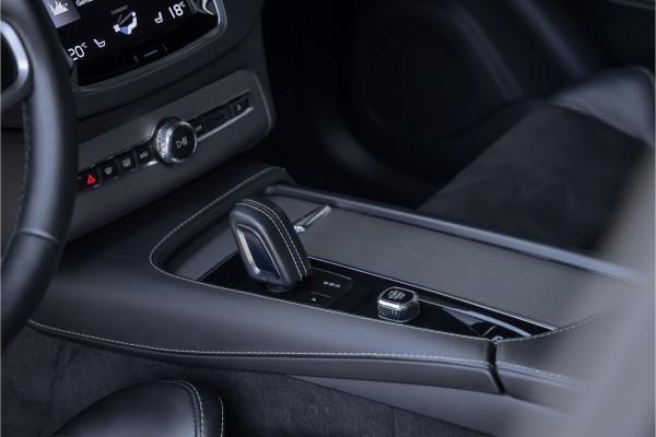 Volvo XC90 T8 Recharge AWD R-Design 22'' - Pano - 7p