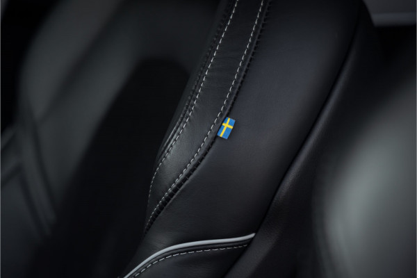 Volvo XC90 T8 Recharge AWD R-Design 22'' - Pano - 7p