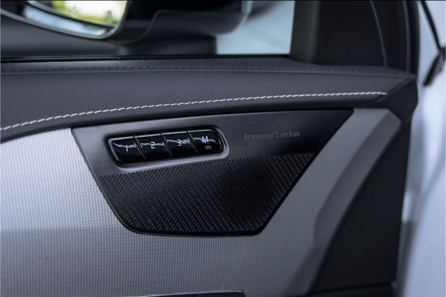 Volvo XC90 T8 Recharge AWD R-Design 22'' - Pano - 7p