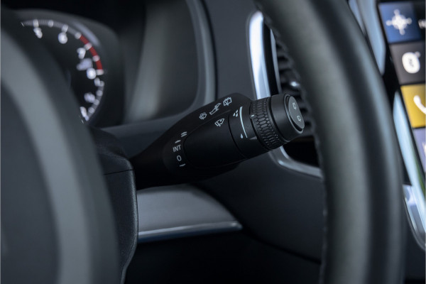 Volvo XC90 T8 Recharge AWD R-Design 22'' - Pano - 7p