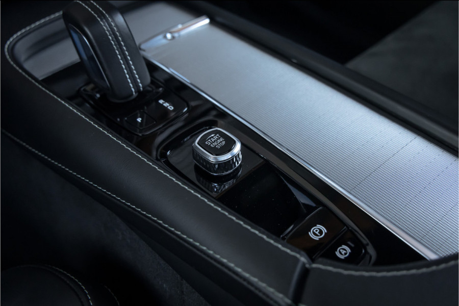 Volvo XC90 T8 Recharge AWD R-Design 22'' - Pano - 7p