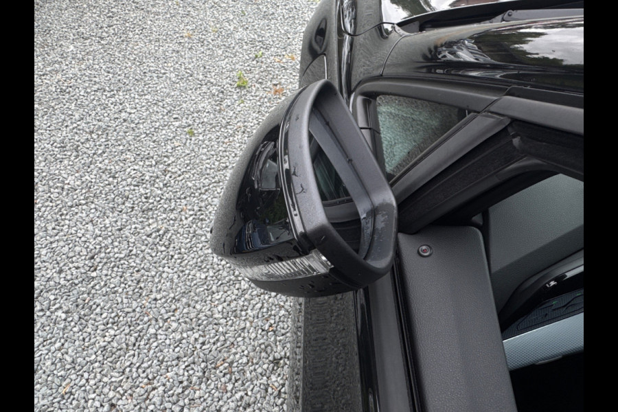 Volkswagen Golf 1.5 eHybrid 204PK PLUG IN. LIFE NAVI/CARPLAY/CAMERA/TREKHAAK