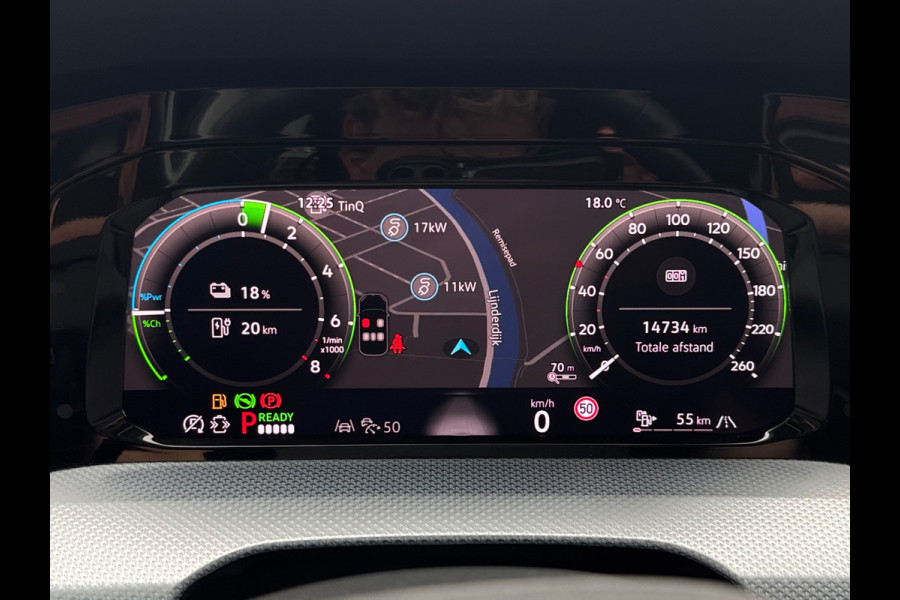 Volkswagen Golf 1.5 eHybrid 204PK PLUG IN. LIFE NAVI/CARPLAY/CAMERA/TREKHAAK