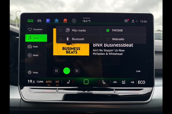 Volkswagen Golf 1.5 eHybrid 204PK PLUG IN. LIFE NAVI/CARPLAY/CAMERA/TREKHAAK