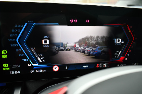 BMW M5 Touring Kreidegrau Ind. | Ultimate Pack | Keramisch | Pano | Trekh | B&W | DA+