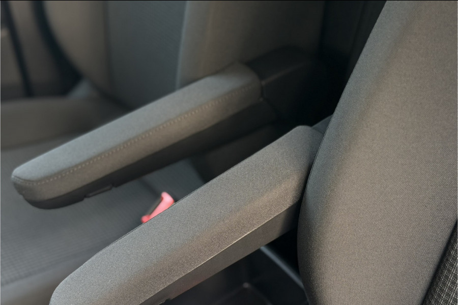 Volkswagen Caddy Cargo 1.5 TSI DSG-7 | Ergo | Camera | Carplay | ACC | Groot Scherm
