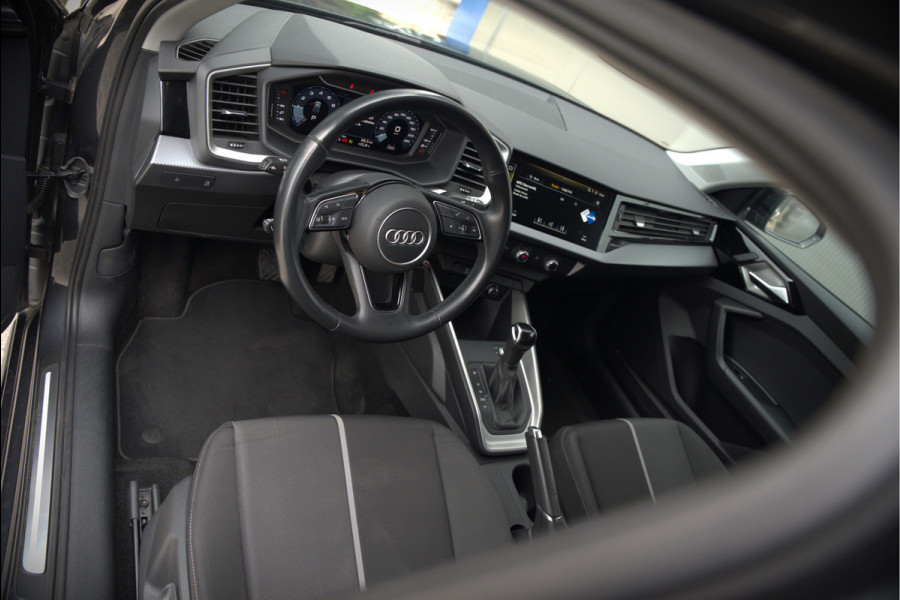 Audi A1 Sportback 25 TFSI epic | Apple Carplay | Navigatie | Cruise Control | Digitale Tellers | DAB | Automaat | NAP | Navigatie | Airco | Regensensor