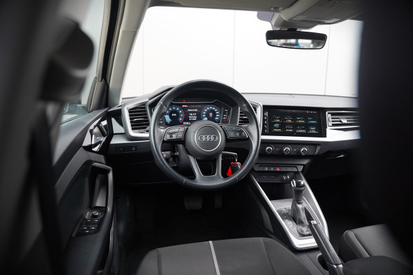 Audi A1 Sportback 25 TFSI epic | Apple Carplay | Navigatie | Cruise Control | Digitale Tellers | DAB | Automaat | NAP | Navigatie | Airco | Regensensor
