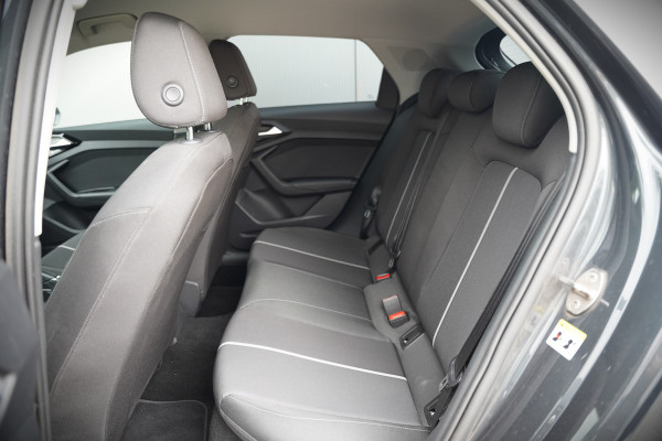 Audi A1 Sportback 25 TFSI epic | Apple Carplay | Navigatie | Cruise Control | Digitale Tellers | DAB | Automaat | NAP | Navigatie | Airco | Regensensor