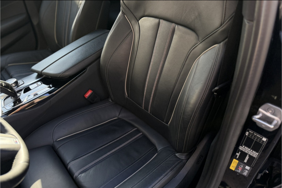 BMW 5 Serie Touring 530e xDrive M-Sport | Panodak | Trekhaak | Comfort Leder | Comfort Access | Memory