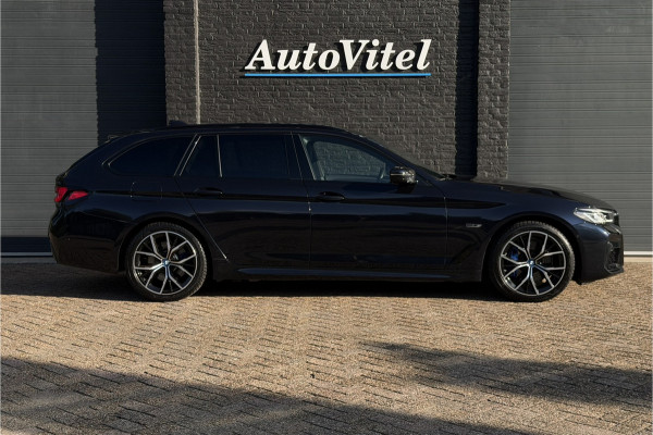BMW 5 Serie Touring 530e xDrive M-Sport | Panodak | Trekhaak | Comfort Leder | Comfort Access | Memory