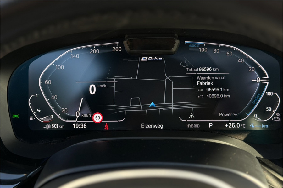 BMW 5 Serie Touring 530e xDrive M-Sport | Panodak | Trekhaak | Comfort Leder | Comfort Access | Memory