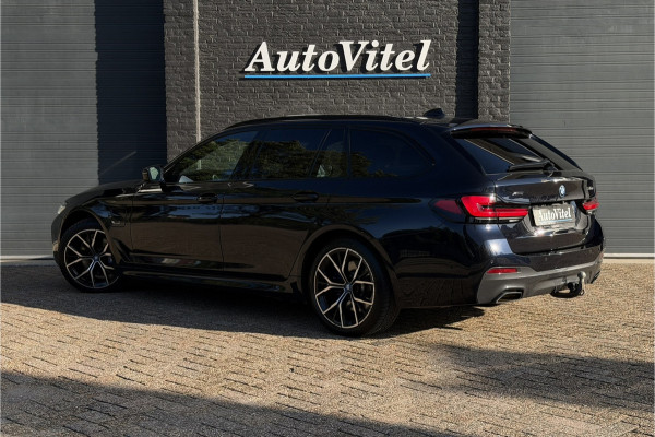 BMW 5 Serie Touring 530e xDrive M-Sport | Panodak | Trekhaak | Comfort Leder | Comfort Access | Memory