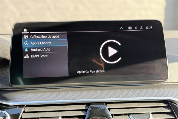 BMW 5 Serie Touring 530e xDrive M-Sport | Panodak | Trekhaak | Comfort Leder | Comfort Access | Memory