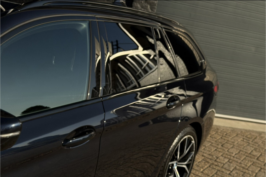 BMW 5 Serie Touring 530e xDrive M-Sport | Panodak | Trekhaak | Comfort Leder | Comfort Access | Memory