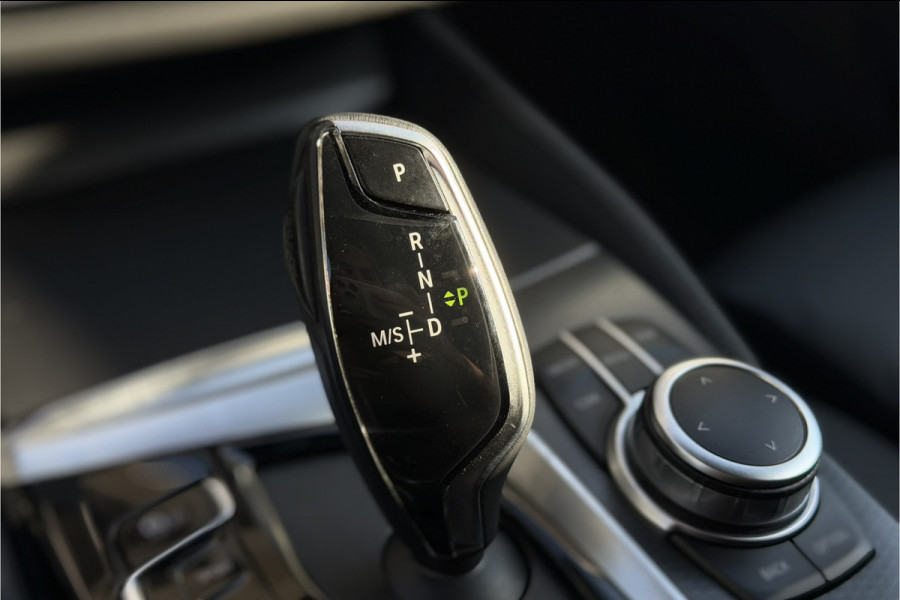BMW 5 Serie Touring 530e xDrive M-Sport | Panodak | Trekhaak | Comfort Leder | Comfort Access | Memory