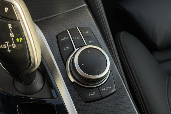 BMW 5 Serie Touring 530e xDrive M-Sport | Panodak | Trekhaak | Comfort Leder | Comfort Access | Memory
