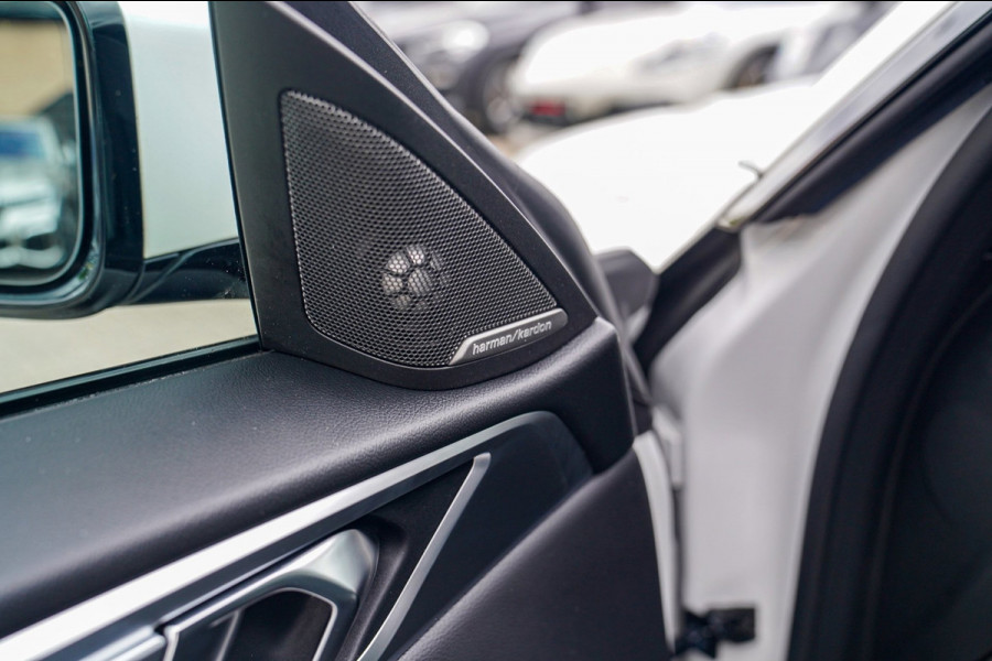BMW 4 Serie Gran Coupé 420i Business Edition Plus | Laser LED | Harman/Kardon | M-seats | Camera | Schuifdak | Sport Uitlaat | NAP