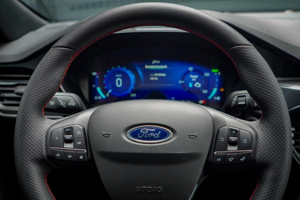 Ford Kuga 2.5 PHEV ST-Line / Elek Klep / Winter Pack / All Season / Trekhaakvoorbereiding / Privacy Glas / Incl BTW