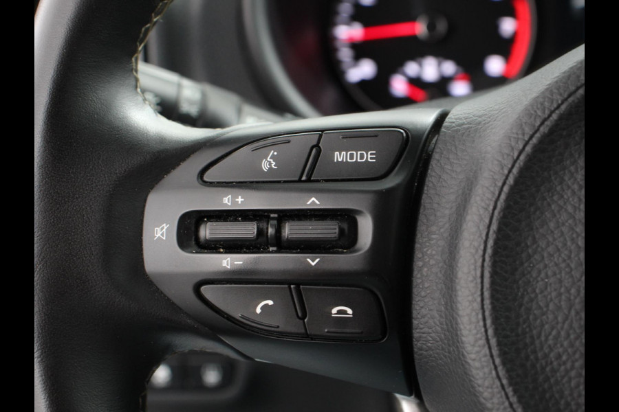 Kia Picanto 1.0 DPi Dynamic Plusline Navigatie Apple Carplay/Android Auto Camera Parkeer sensoren Climate Control Lichtmetalen Velgen Cruise Control Parkeer sensoren Extra Getint Glas Keyles