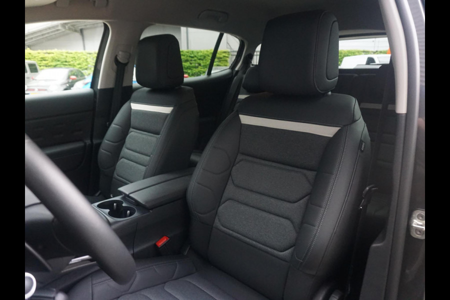 Citroën C5 Aircross 1.2 Hybrid 136 Plus 180 Camera