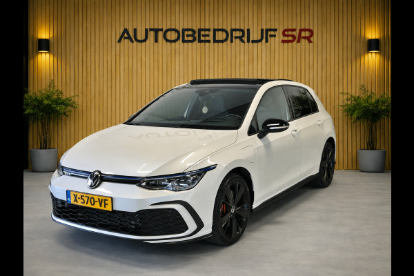 Volkswagen Golf 1.4 eHybrid GTE Pano! Hud! IQ! Standkachel! StoelW! StuurW! Camera!