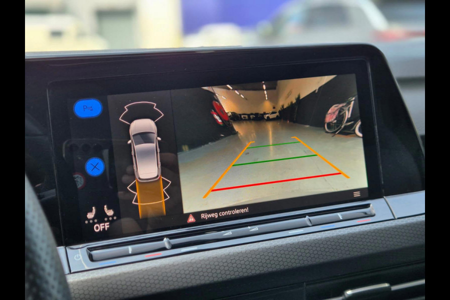 Volkswagen Golf 1.4 eHybrid GTE Pano! Hud! IQ! Standkachel! StoelW! StuurW! Camera!