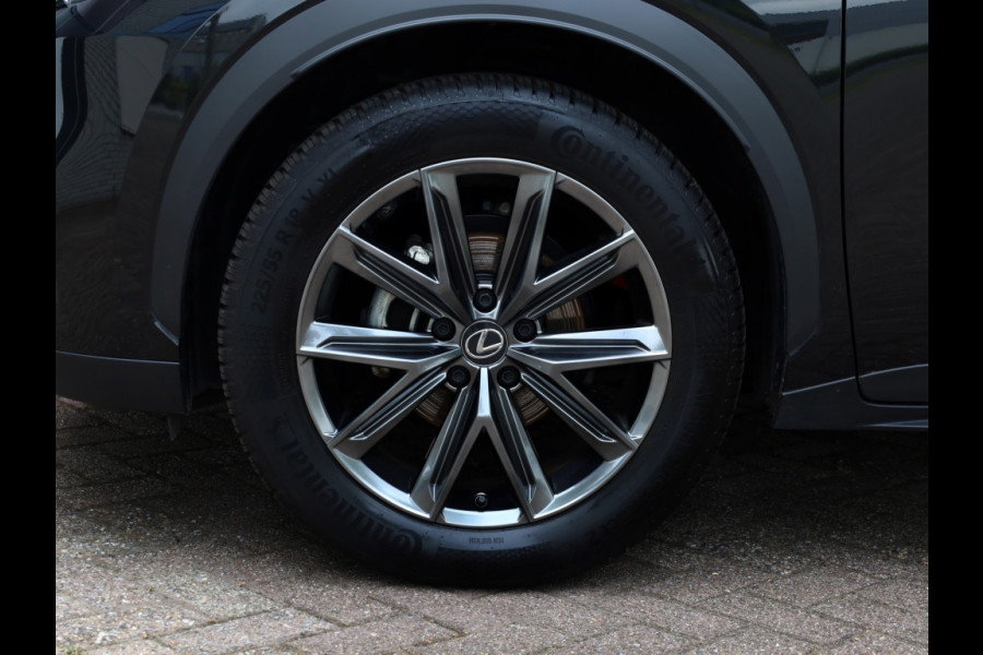 Lexus LBX Relax 2WD | Leder | Memory Seat | Dodehoek