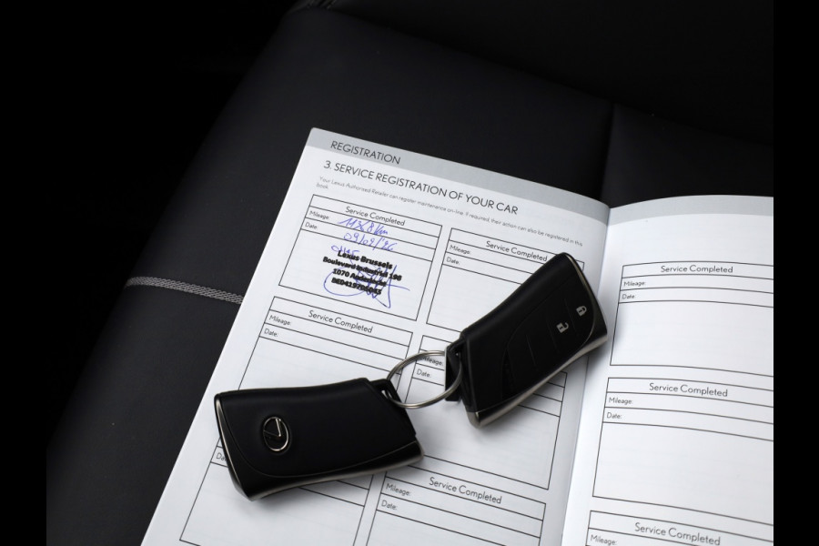 Lexus LBX Relax 2WD | Leder | Memory Seat | Dodehoek