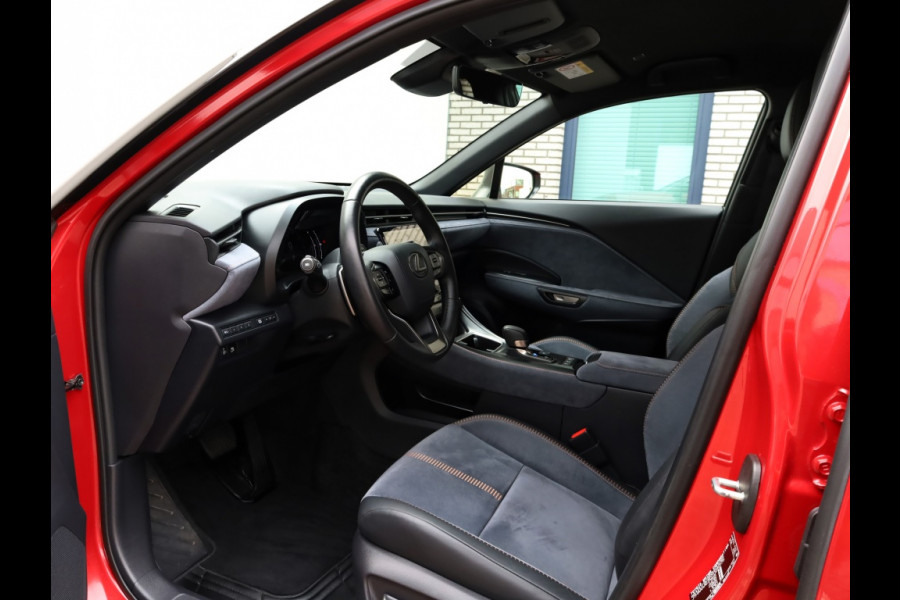 Lexus LBX Cool 2WD | Leder/Alcantara | Memory Seat | Trekhaak