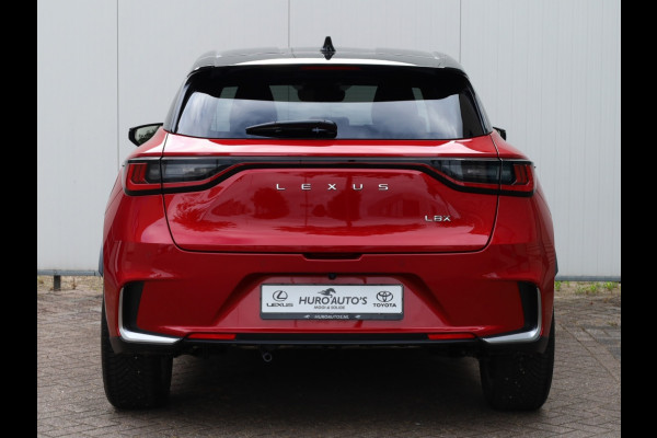 Lexus LBX Cool 2WD | Leder/Alcantara | Memory Seat | Trekhaak