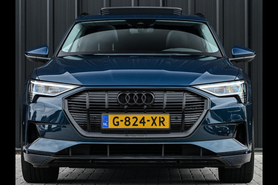 Audi e-tron e-tron 50 quattro Launch edition plus 71 kWh | Panoramadak | Luchtvering | Adaptive Cruise | Memory Seats | Stoelverwarming | PDC V+A |