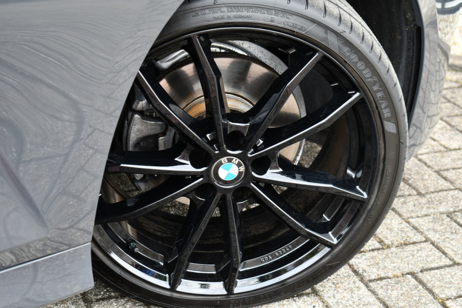 BMW 3-serie 320i M-Sport LCI-2 Pano ACC 360 HUD 19inch El-klep